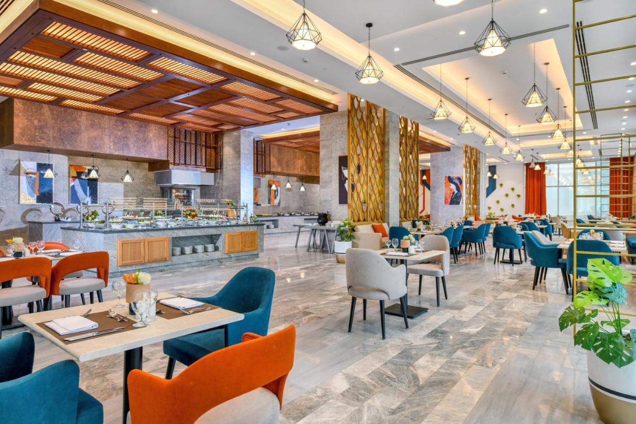 Tolip Resort El Galala Hills Ain Suchna Exterior foto The restaurant