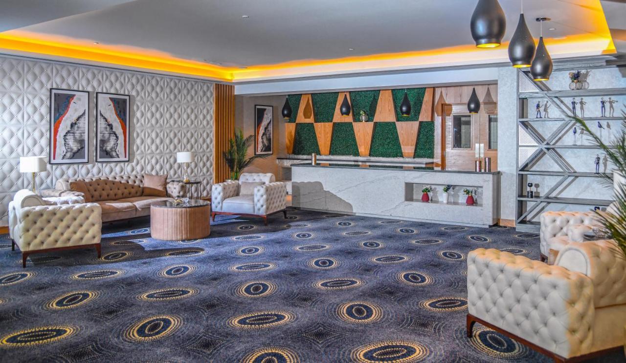 Tolip Resort El Galala Hills Ain Suchna Exterior foto The lobby of the hotel