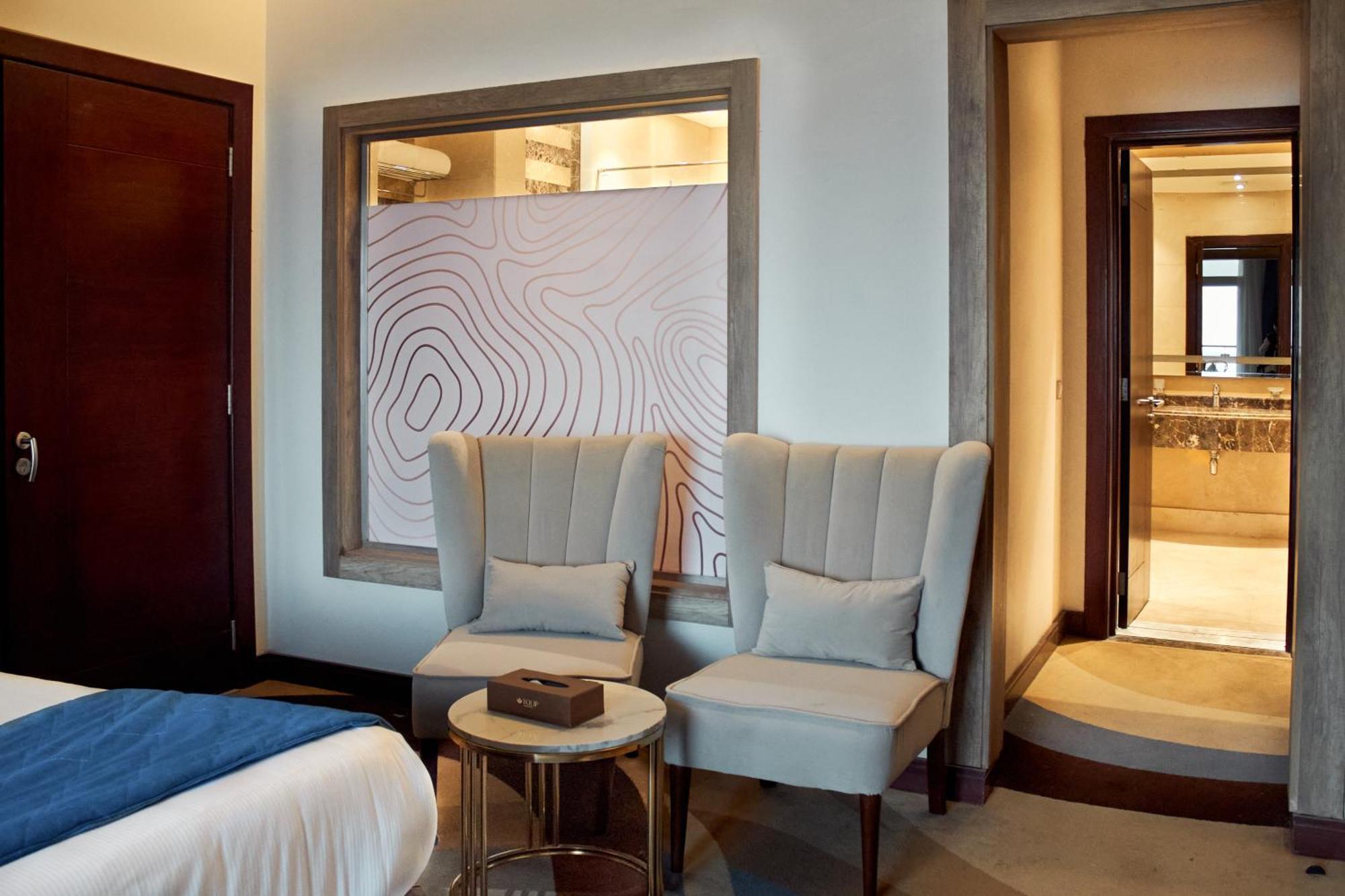Tolip Resort El Galala Hills Ain Suchna Exterior foto A room at the hotel