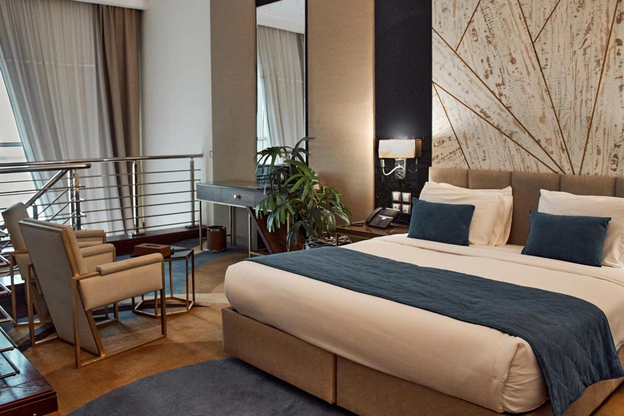 Tolip Resort El Galala Hills Ain Suchna Exterior foto A room at the hotel